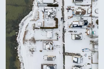 27 Bayview Ave, Fairhaven, MA 02719 - Photo 7