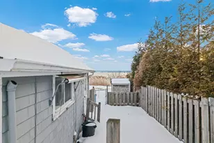 27 Bayview Ave, Fairhaven, MA 02719 - Photo 19