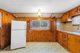 27 Bayview Ave, Fairhaven, MA 02719 - Photo 23