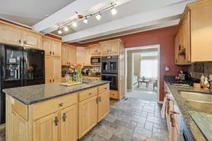 25 Winding Brook Ln, East Longmeadow, MA 01028 - Photo 15