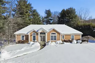 25 Winding Brook Ln, East Longmeadow, MA 01028 - Photo 3