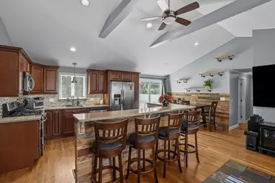 1706 Brayton Point Rd, Somerset, MA 02726 - Photo 5