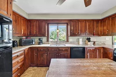 7 Hamlin St, Acushnet, MA 02743 - Photo 13