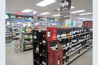 216 Broadway, Saugus, MA 01906 - Photo 3