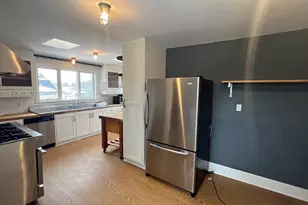 15 Orchard St, Newton, MA 02458 - Photo 3