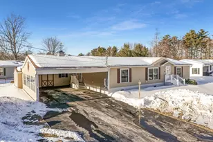 22 Bayberry Dr, Gardner, MA 01440 - Photo 3