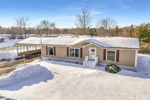 22 Bayberry Dr, Gardner, MA 01440 - Photo 1