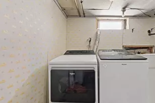 677 Oak Grove Ave, Fall River, MA 02720 - Photo 21