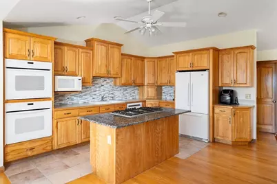 21 Old County Road, Southampton, MA 01073 - Photo 11