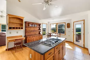 21 Old County Rd, Southampton, MA 01073 - Photo 13