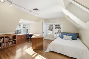 43 Druce St, Brookline, MA 02445 - Photo 19