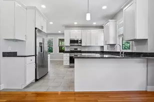 91 Verndale St, Brookline, MA 02446 - Photo 7