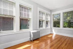 91 Verndale St, Brookline, MA 02446 - Photo 13