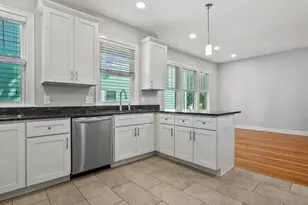 91 Verndale St, Brookline, MA 02446 - Photo 5