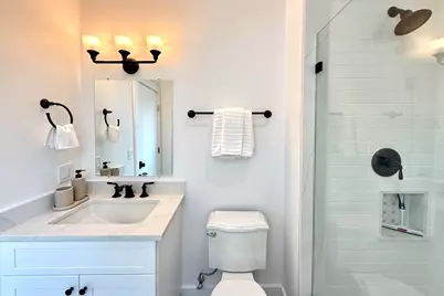 165 Everett St #7, Boston, MA 02128 - Photo 15