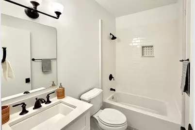 165 Everett St #7, Boston, MA 02128 - Photo 19