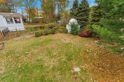 26 Wakefield Ave, Webster, MA 01570 - Photo 35