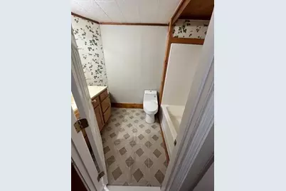 815-819 River St #815, Fitchburg, MA 01420 - Photo 7