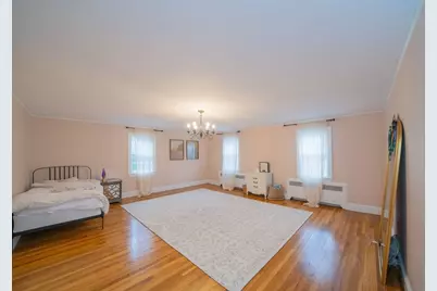 642 Centre St, Newton, MA 02458 - Photo 25