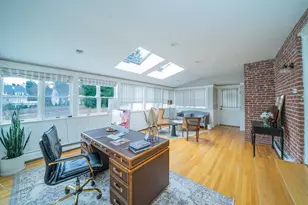 642 Centre St, Newton, MA 02458 - Photo 15