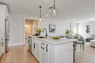 62 Foundry St, Wakefield, MA 01880 - Photo 3