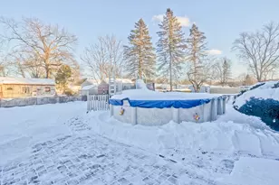 119 Oakridge St, Chicopee, MA 01020 - Photo 41