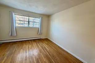 7 Cass St, Boston, MA 02132 - Photo 7