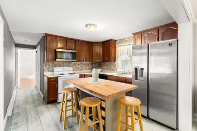 17 Lincoln Ave, Millbury, MA 01527 - Photo 7