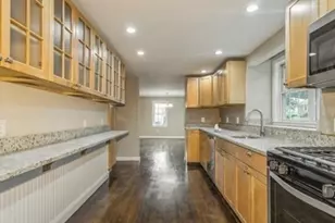 859 Pleasant, Canton, MA 02021 - Photo 5