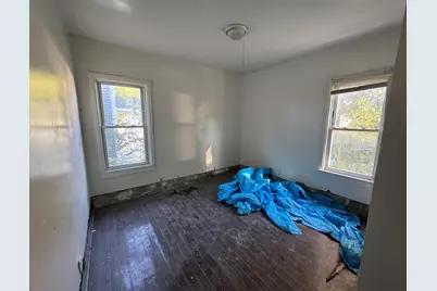 131 College St, Springfield, MA 01109 - Photo 11