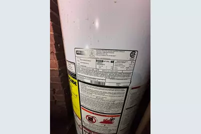 131 College St, Springfield, MA 01109 - Photo 33