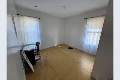 131 College St, Springfield, MA 01109 - Photo 23