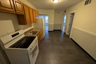 1447 Dwight St, Holyoke, MA 01040 - Photo 3