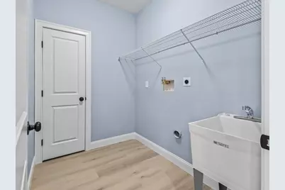 23 Orrison Street, Worcester, MA 01609 - Photo 33