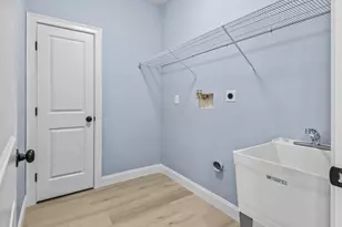 23 Orrison St, Worcester, MA 01609 - Photo 33