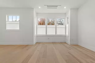 327 Alewife Brook Pkwy, Somerville, MA 02144 - Photo 23