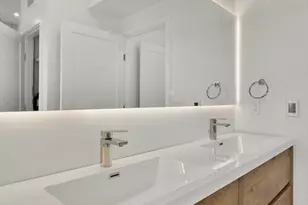 327 Alewife Brook Pkwy, Somerville, MA 02144 - Photo 37