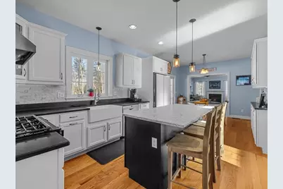 14 Teresa Dr, Millis, MA 02054 - Photo 9