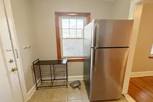 195 Thomas Burgin Pkwy, Quincy, MA 02169 - Photo 3