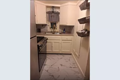 28 Cove Street #3, New Bedford, MA 02744 - Photo 1