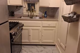 28 Cove St, New Bedford, MA 02744 - Photo 1