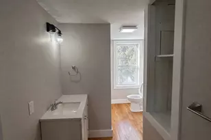 13 Hampden St, Westfield, MA 01085 - Photo 5