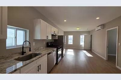 31 Hicks St #1, New Bedford, MA 02740 - Photo 7