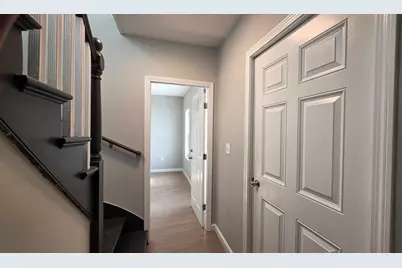 31 Hicks St #1, New Bedford, MA 02740 - Photo 25