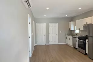 31 Hicks St, New Bedford, MA 02740 - Photo 1