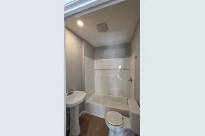 31 Hicks St #1, New Bedford, MA 02740 - Photo 21