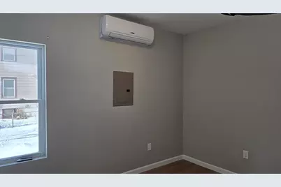 31 Hicks St #1, New Bedford, MA 02740 - Photo 9