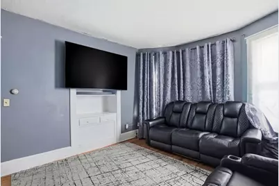 27 Carleton Ave, Haverhill, MA 01835 - Photo 9