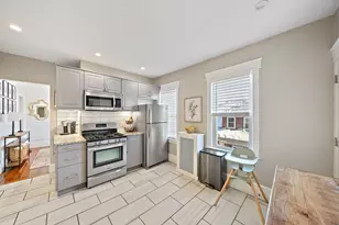 131 King St, Boston, MA 02122 - Photo 3