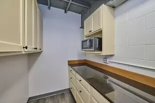 1 Melvin St, Wakefield, MA 01880 - Photo 7